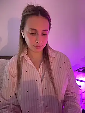 Snapshot of Eva_Ryen chatting on February 19, 2026, 4:37 pm Eva Ryen online show from February 19, 2026, 4:37 pm