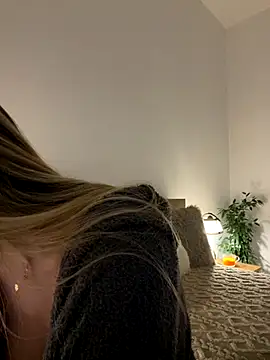 Snapshot of Eva_Ryen chatting on October 4, 2025, 4:52 pm Eva Ryen online show from October 4, 2025, 4:52 pm