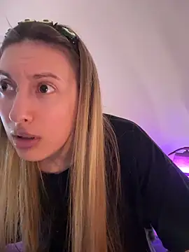 Snapshot of Eva_Ryen chatting on March 4, 2026, 4:26 pm Eva Ryen online show from March 4, 2026, 4:26 pm