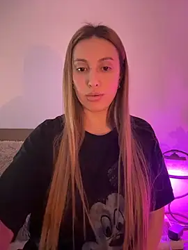 Snapshot of Eva_Ryen chatting on February 14, 2026, 4:40 pm Eva Ryen online show from February 14, 2026, 4:40 pm