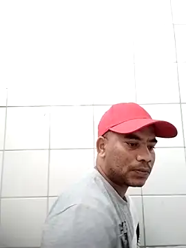 Snapshot of Purplejuice777 chatting on February 12, 2026, 5:18 am Purplejuice777 online show from February 12, 2026, 5:18 am