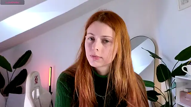 Snapshot of doll_lesli chatting on October 8, 2025, 6:37 am doll lesli online show from October 8, 2025, 6:37 am