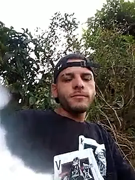 Snapshot of Pauzao051 chatting on November 28, 2025, 8:42 pm Pauzao051 online show from November 28, 2025, 8:42 pm