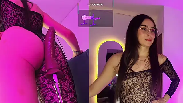 levana1 online show from November 26, 2025, 9:04 pm