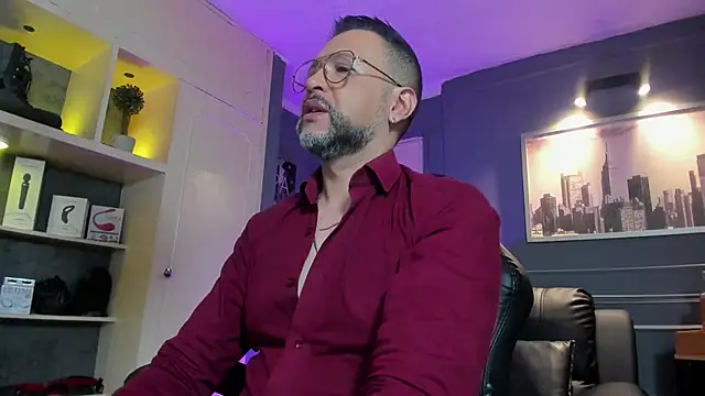 MrFrank tattoo online show from February 19, 2026, 11:40 am