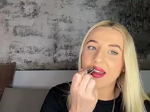 Strongqueen online show from January 20, 2025, 10:48 pm