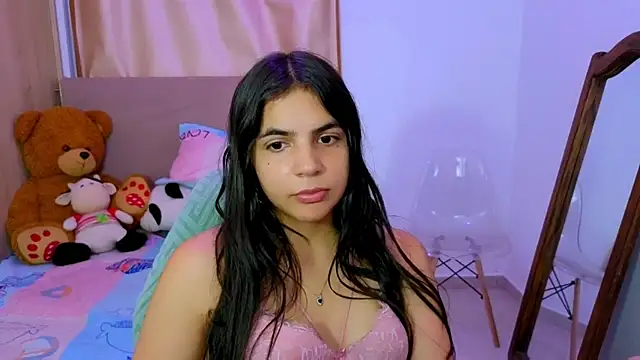  elenna online show from February 24, 2026, 6:31 pm