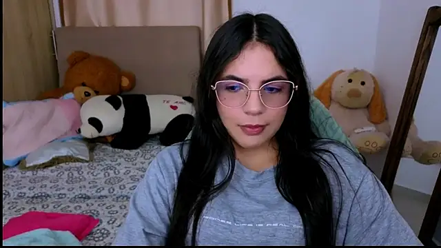  elenna online show from November 16, 2025, 3:28 pm