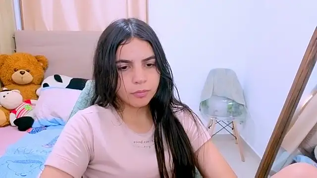  elenna online show from February 9, 2026, 6:17 pm