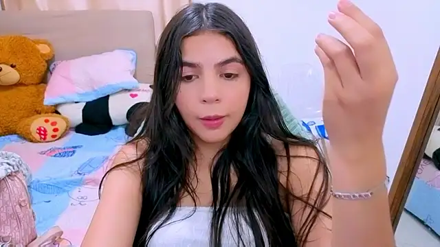  elenna online show from February 5, 2026, 6:26 pm