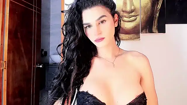 little tsgirl  online show from July 2, 2026, 10:38 pm