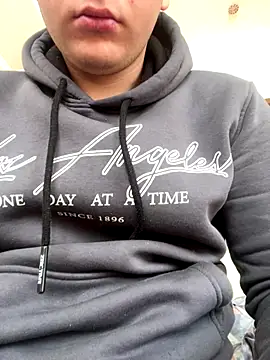 vaniusaw online show from October 27, 2025, 10:27 am