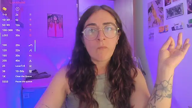 Snapshot of linda_giggle chatting on March 2, 2026, 11:22 pm linda giggle online show from March 2, 2026, 11:22 pm