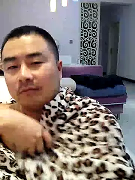 Snapshot of guozuo chatting on November 16, 2025, 3:28 pm guozuo online show from November 16, 2025, 3:28 pm