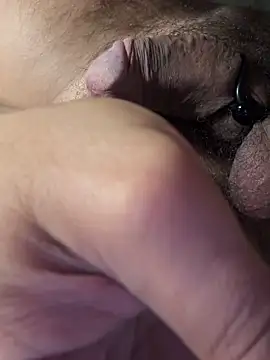 Snapshot of Bigclitlover69 chatting on September 13, 2025, 12:21 am Bigclitlover69 online show from September 13, 2025, 12:21 am