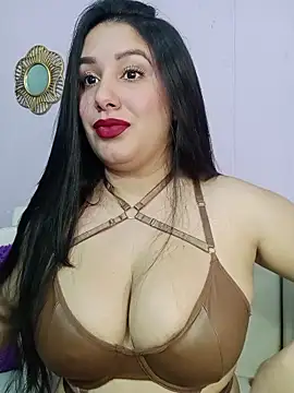 Deina bunny online show from December 5, 2025, 5:44 pm