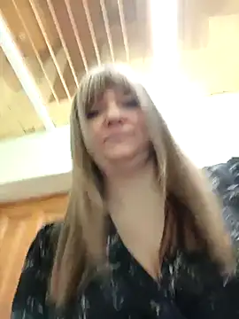 Snapshot of Office_Albertina chatting on February 18, 2025, 1:10 am Office Albertina online show from February 18, 2025, 1:10 am