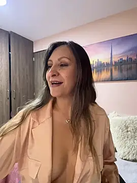 antonnella 2 online show from June 16, 2026, 3:45 pm
