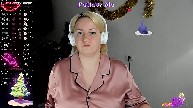 Snapshot of Christen_John_lover chatting on January 12, 2025, 4:42 am Christen John lover online show from January 12, 2025, 4:42 am