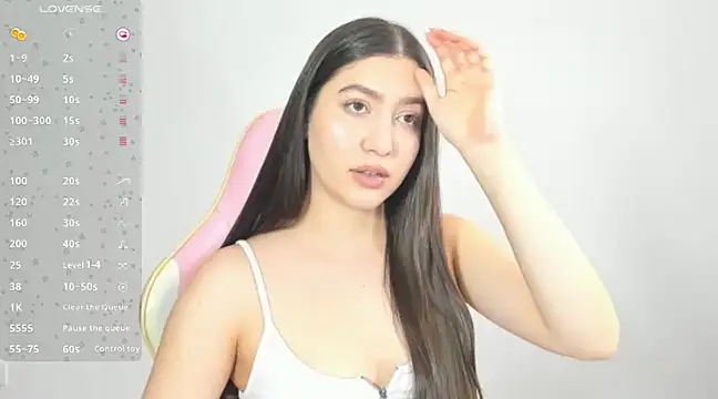 alice-love1 online show from February 12, 2025, 9:11 pm