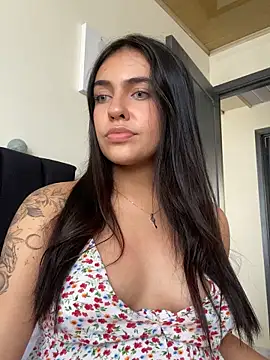 DaphneUwu online show from March 22, 2025, 8:04 pm