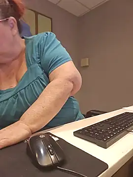 Hornybbw1978 online show from July 31, 2026, 5:29 am