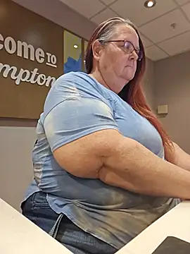Hornybbw1978 online show from August 6, 2026, 6:19 am