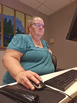 Hornybbw1978 online show from July 29, 2026, 5:17 am
