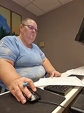 Hornybbw1978 online show from July 16, 2026, 5:15 am