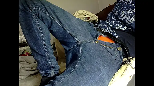 mike30nbg online show from October 15, 2025, 8:39 pm