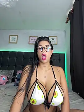 lovely violet13 online show from March 14, 2026, 6:03 pm