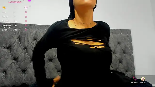 Snapshot of Dounia_nagi chatting on February 13, 2025, 2:09 pm Dounia nagi online show from February 13, 2025, 2:09 pm