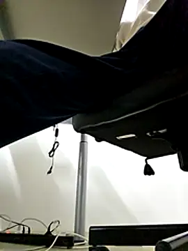 MontanaHamburg online show from February 23, 2026, 10:32 pm