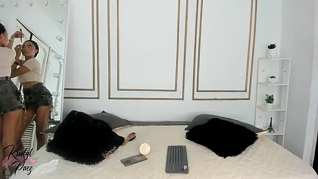 kristyl paez online show from December 4, 2025, 7:02 pm