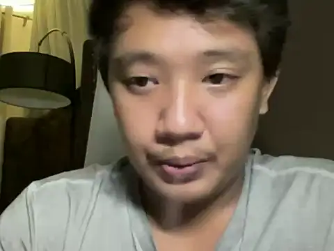 Snapshot of ur_satisfaction chatting on March 31, 2026, 10:01 pm ur satisfaction online show from March 31, 2026, 10:01 pm