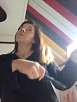 Lina lou4 online show from November 12, 2025, 3:16 pm