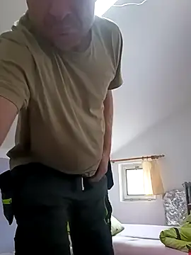 Snapshot of 82liska chatting on October 31, 2025, 1:41 pm 82liska online show from October 31, 2025, 1:41 pm