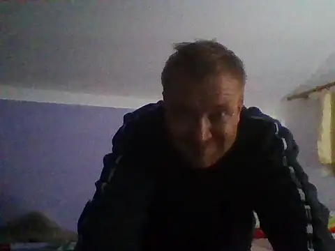 82liska online show from May 9, 2026, 2:37 am