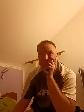 Snapshot of 82liska chatting on November 1, 2025, 2:29 am 82liska online show from November 1, 2025, 2:29 am