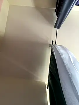 Snapshot of SuzieWanKenobi chatting on September 14, 2025, 10:37 am SuzieWanKenobi online show from September 14, 2025, 10:37 am