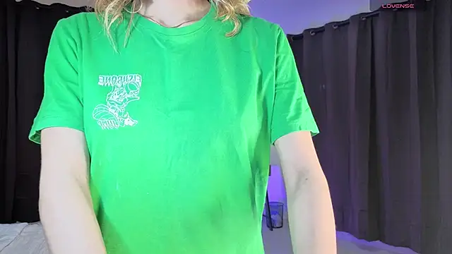 AmelieAxie online show from January 13, 2026, 3:10 am