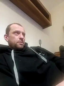 Snapshot of Roman0798 chatting on March 17, 2025, 5:38 pm Roman0798 online show from March 17, 2025, 5:38 pm