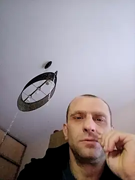 Snapshot of Roman0798 chatting on February 7, 2025, 11:24 pm Roman0798 online show from February 7, 2025, 11:24 pm