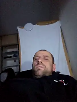 Snapshot of Roman0798 chatting on October 11, 2025, 2:12 am Roman0798 online show from October 11, 2025, 2:12 am