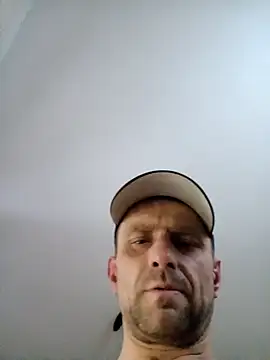 Snapshot of Roman0798 chatting on February 18, 2025, 6:15 am Roman0798 online show from February 18, 2025, 6:15 am