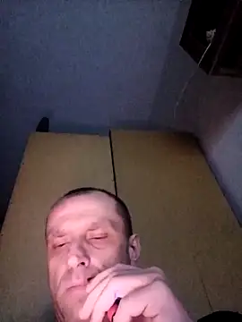 Snapshot of Roman0798 chatting on February 14, 2025, 12:19 am Roman0798 online show from February 14, 2025, 12:19 am