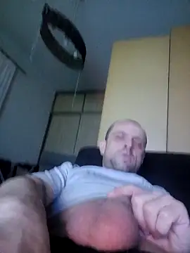 Snapshot of Roman0798 chatting on February 11, 2025, 11:33 pm Roman0798 online show from February 11, 2025, 11:33 pm