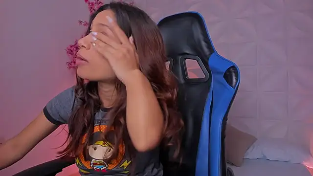 Snapshot of cora_22 chatting on February 13, 2026, 1:22 pm cora 22 online show from February 13, 2026, 1:22 pm