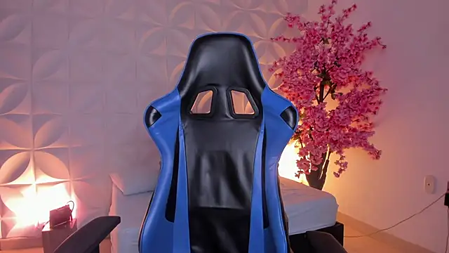 Snapshot of cora_22 chatting on February 28, 2026, 12:49 pm cora 22 online show from February 28, 2026, 12:49 pm