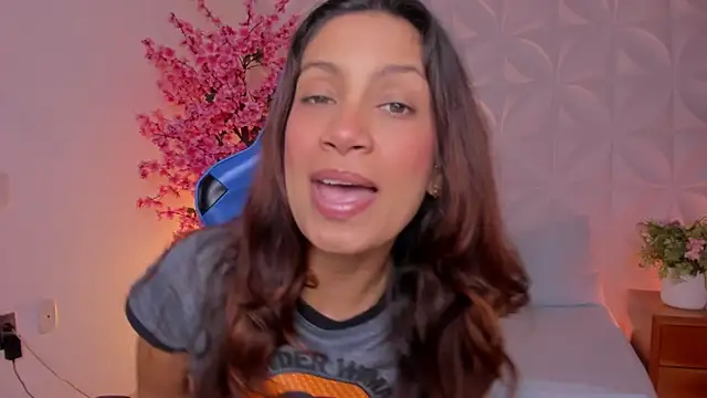 Snapshot of cora_22 chatting on February 27, 2026, 1:11 pm cora 22 online show from February 27, 2026, 1:11 pm